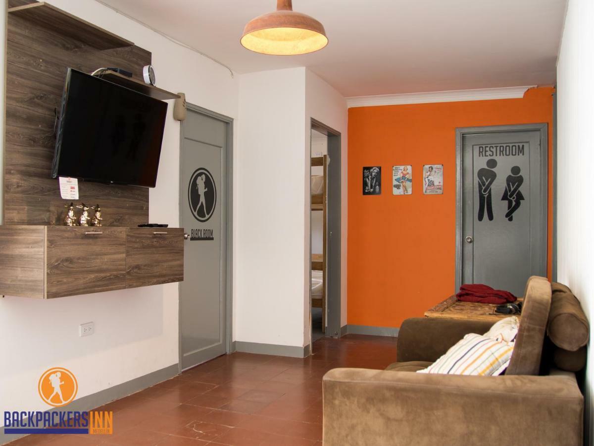 Backpackers Inn מדיין מראה חיצוני תמונה